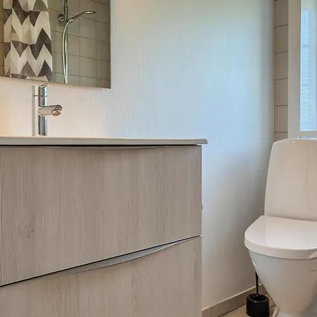 Vakantiehuis 2 Bedroom Beautiful In